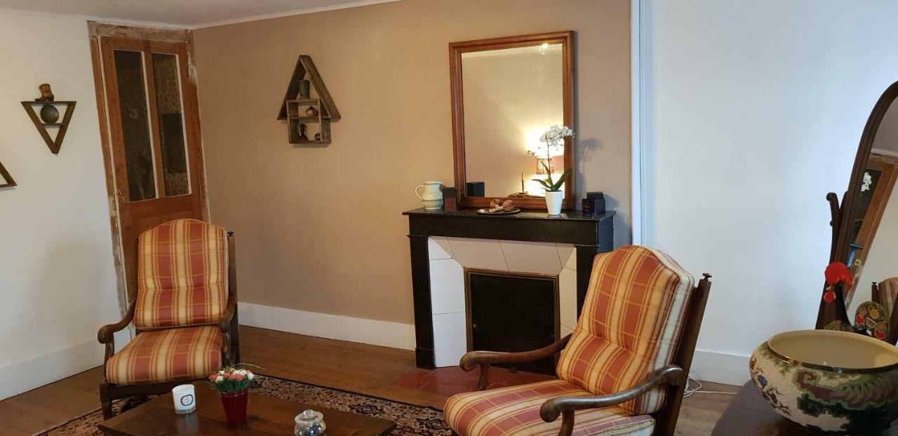 Ferienwohnung Les Petites Forges Auxonne Exterior foto