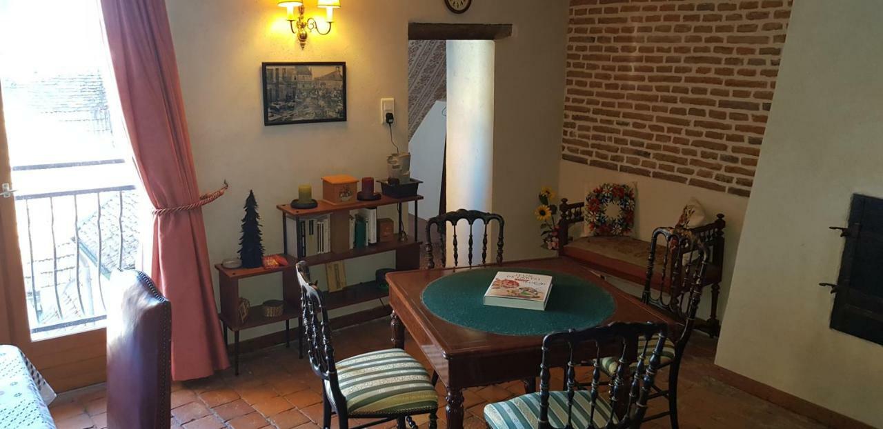 Ferienwohnung Les Petites Forges Auxonne Exterior foto