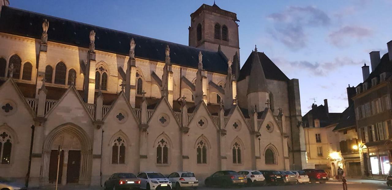Ferienwohnung Les Petites Forges Auxonne Exterior foto