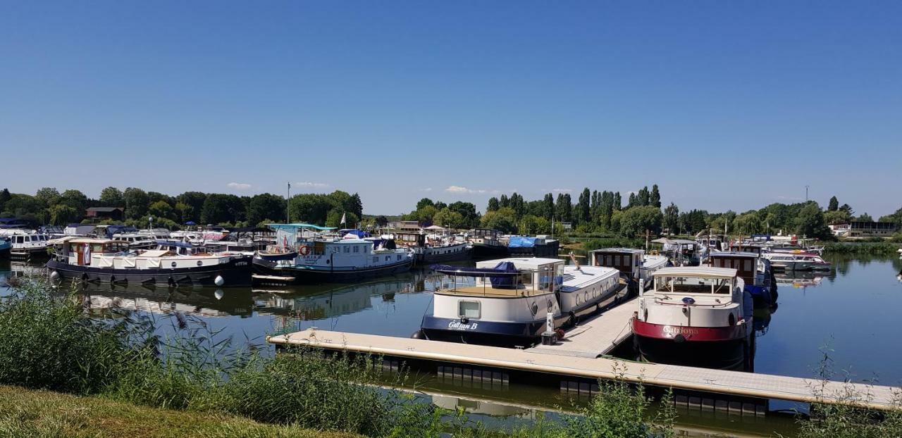 Ferienwohnung Les Petites Forges Auxonne Exterior foto
